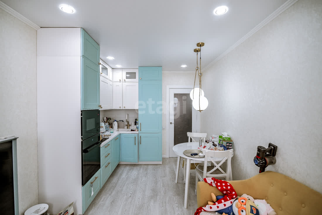 Продажа 3-комнатной квартиры, Южно-Сахалинск, Сахалинская область,  Южно-Сахалинск