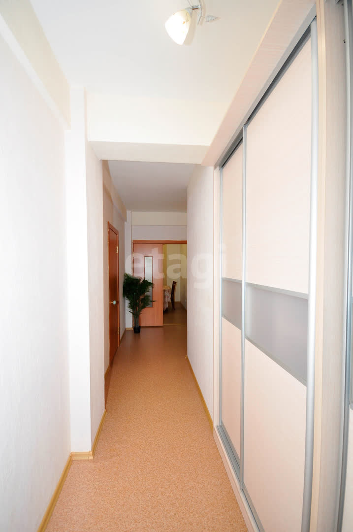 Продажа 3-комнатной квартиры, Южно-Сахалинск, Сахалинская область,  Южно-Сахалинск