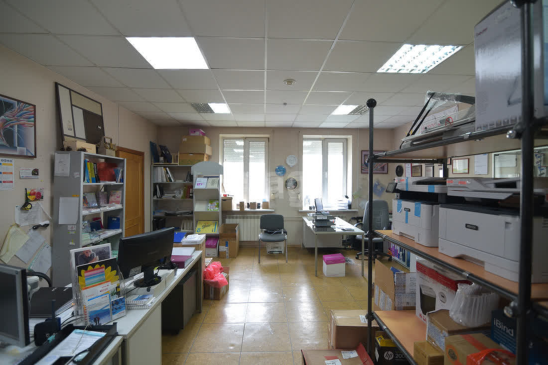 Продажа коммерческой недвижимости, 250м <sup>2</sup>, Южно-Сахалинск, Сахалинская область,  Южно-Сахалинск