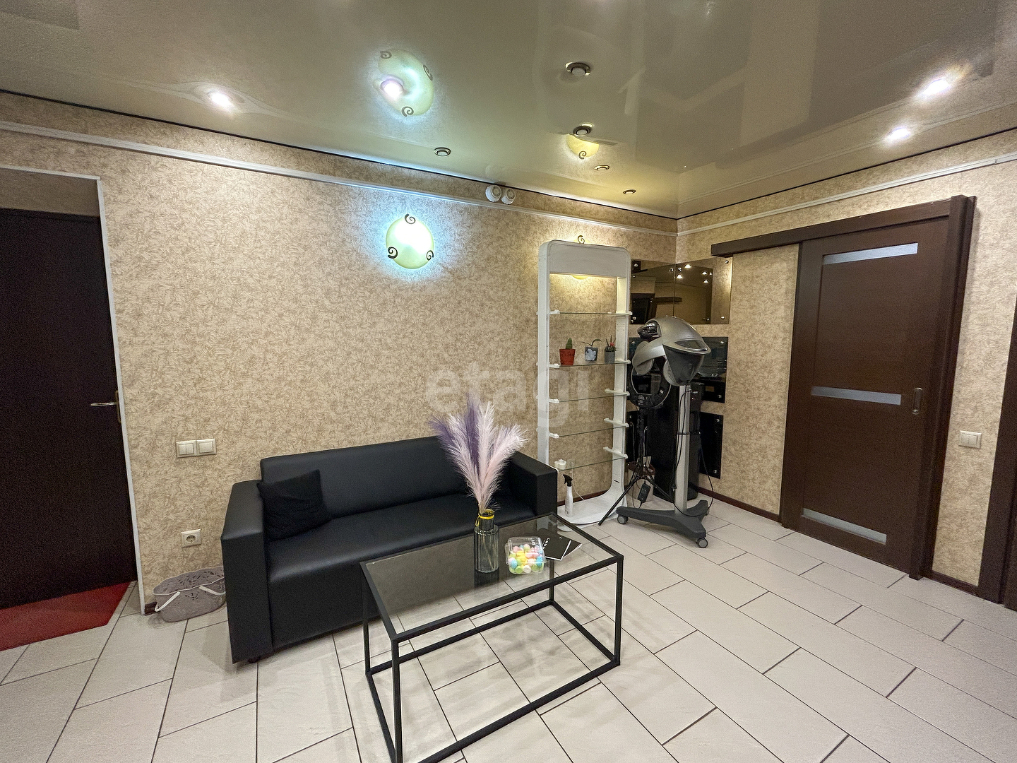 Продажа коммерческой недвижимости, 48м <sup>2</sup>, Новый Уренгой, Ямало-Ненецкий АО,  Новый Уренгой