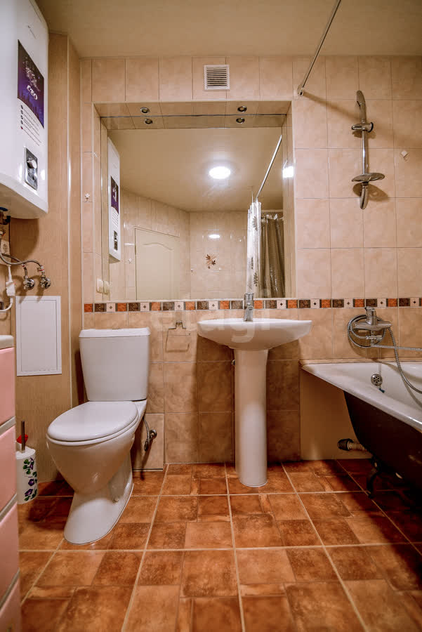 Продажа 3-комнатной квартиры, Южно-Сахалинск, Сахалинская область,  Южно-Сахалинск