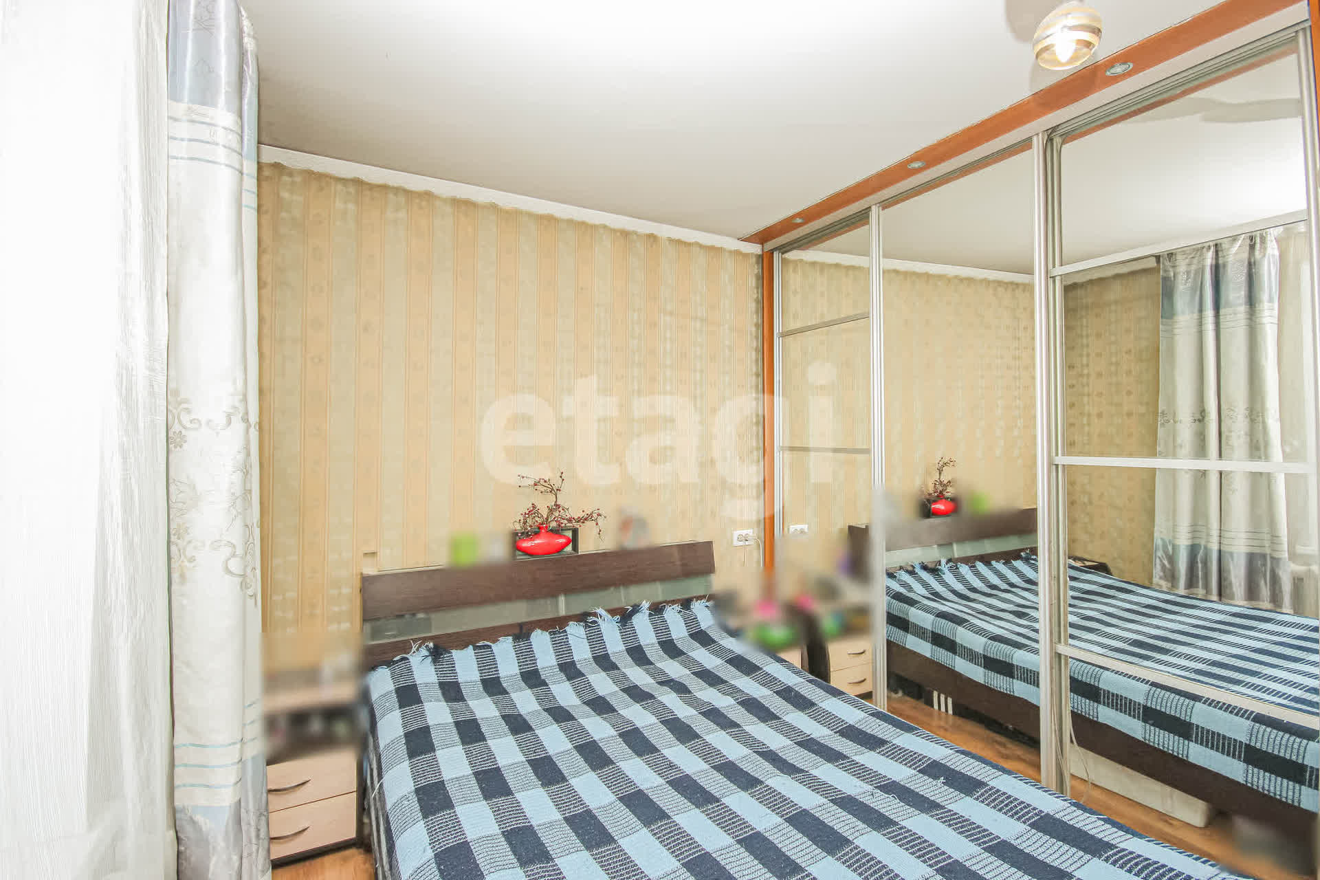 Продажа 5-комнатной квартиры, Улан-Удэ, Республика Бурятия,  Улан-Удэ