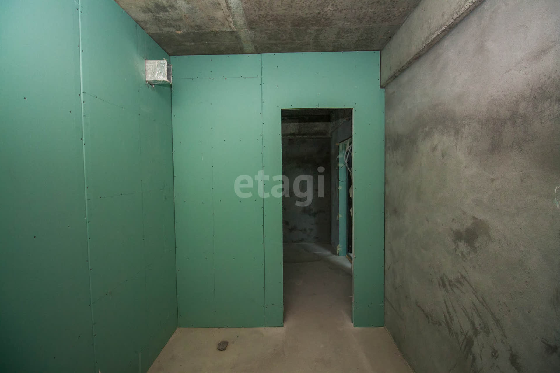 Продажа 2-комнатной квартиры, Южно-Сахалинск, Сахалинская область,  Южно-Сахалинск