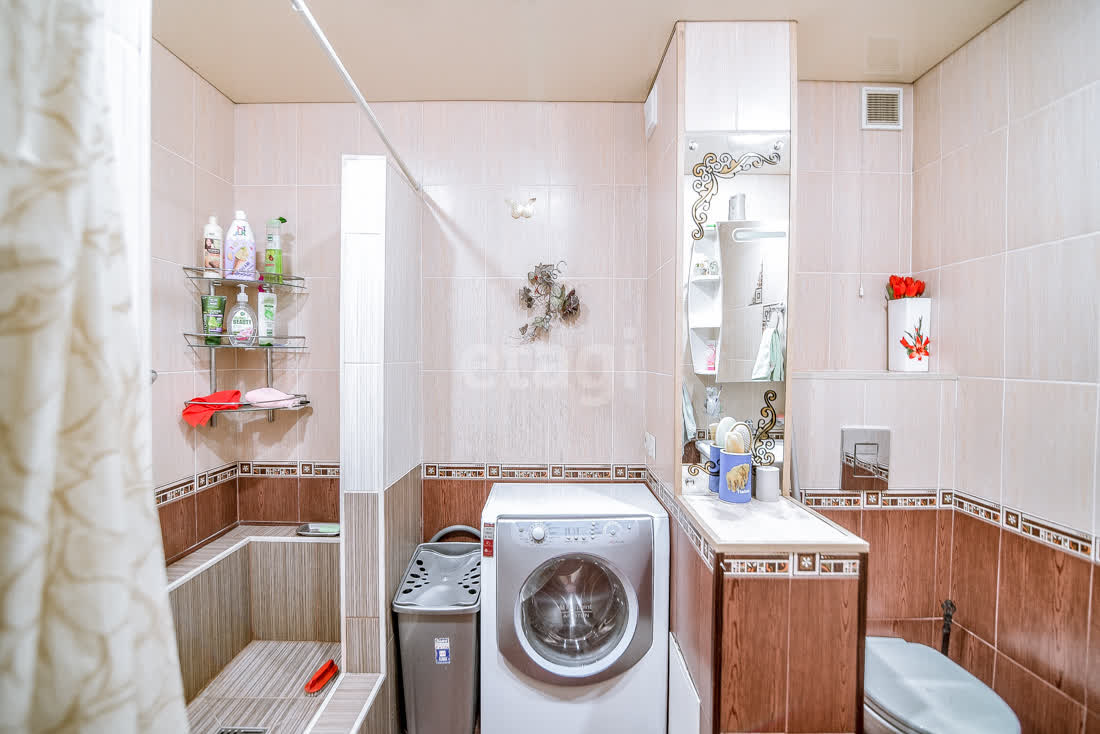 Продажа 3-комнатной квартиры, Южно-Сахалинск, Сахалинская область,  Южно-Сахалинск