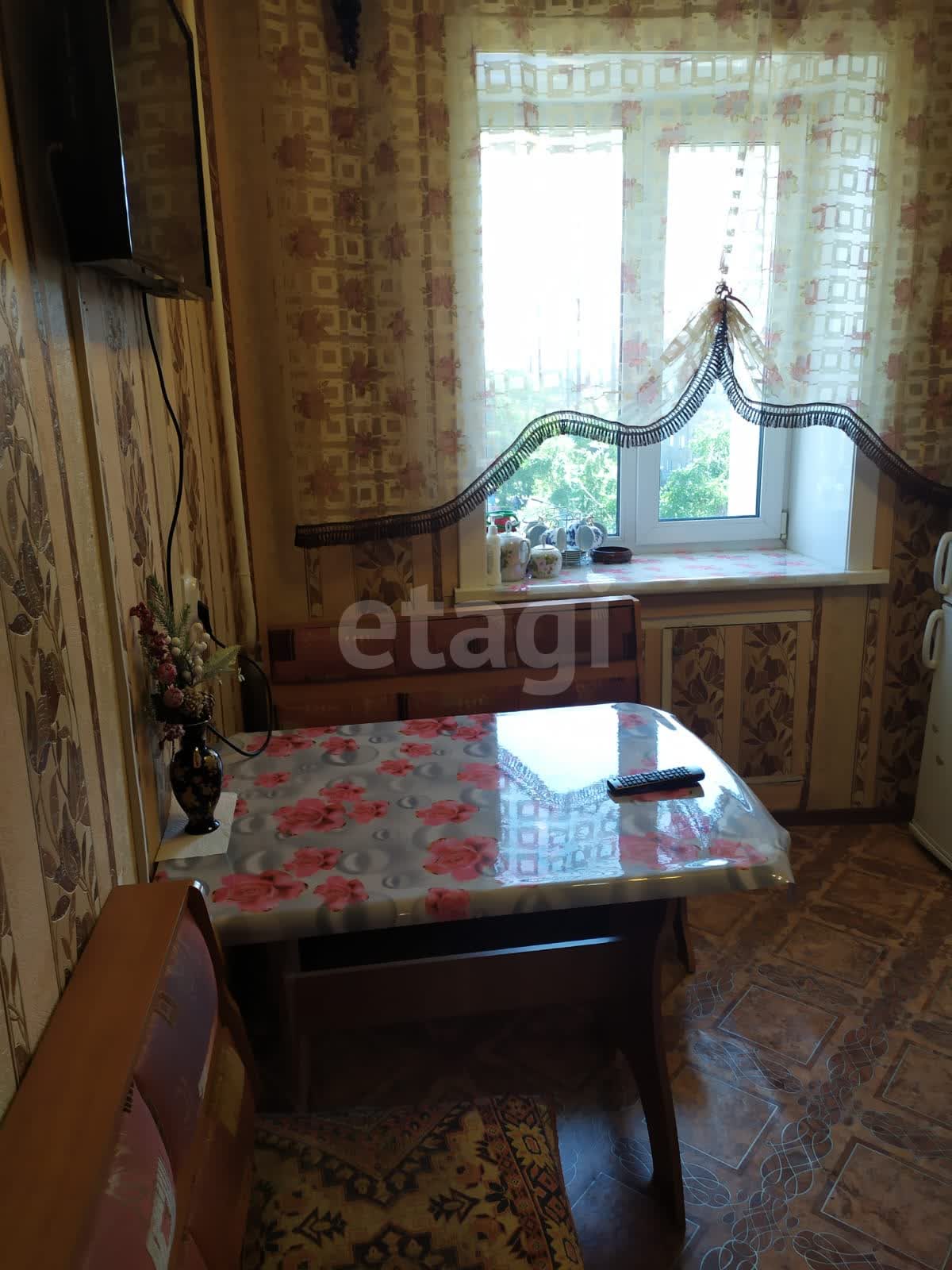 Продажа 2-комнатной квартиры, Южно-Сахалинск, Сахалинская область,  Южно-Сахалинск