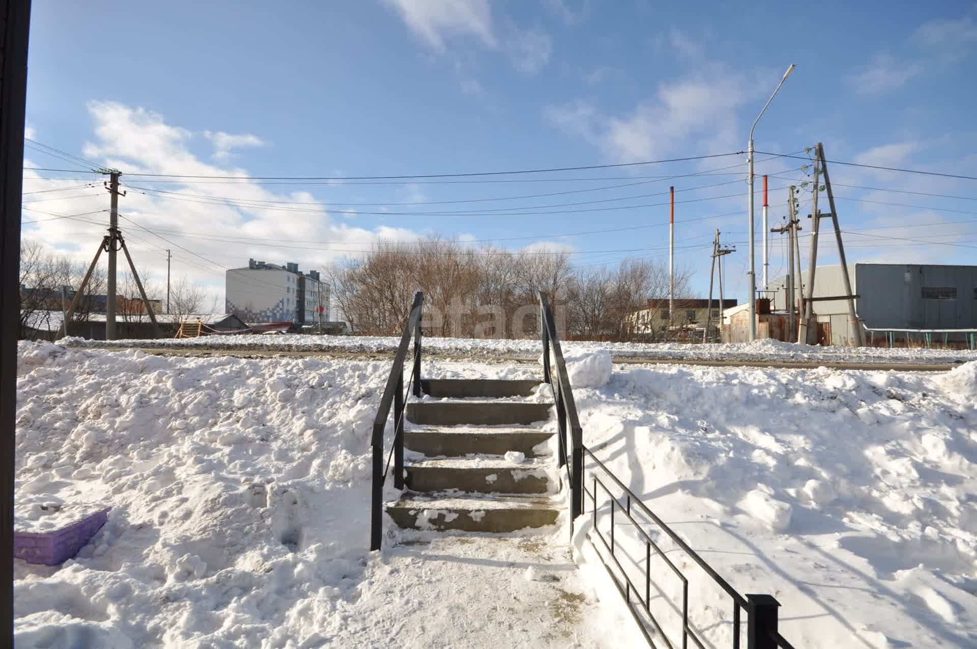 Продажа коммерческой недвижимости, 108м <sup>2</sup>, Южно-Сахалинск, Сахалинская область,  Южно-Сахалинск