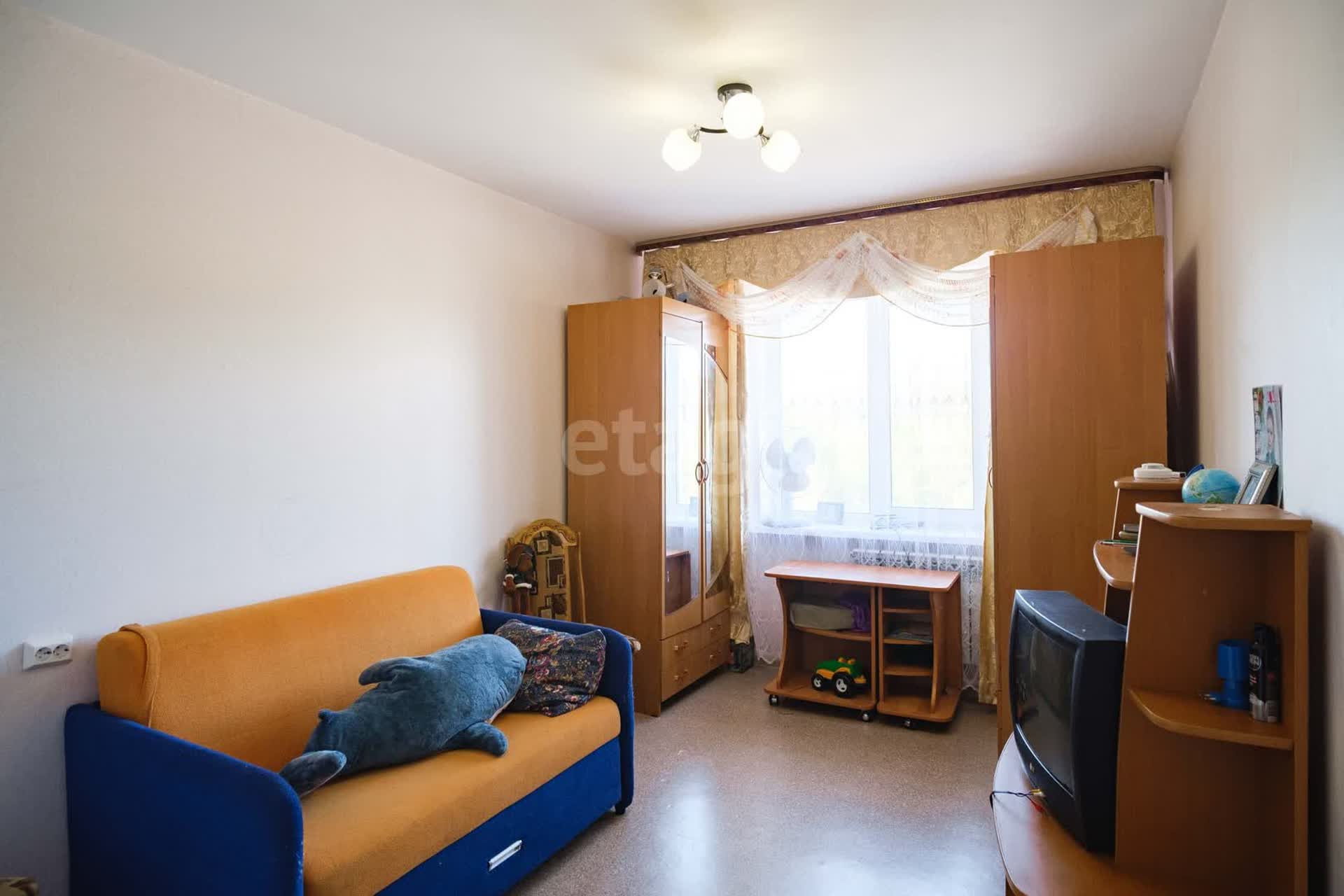 Продажа 4-комнатной квартиры, Комсомольск-на-Амуре, Дружба,  33