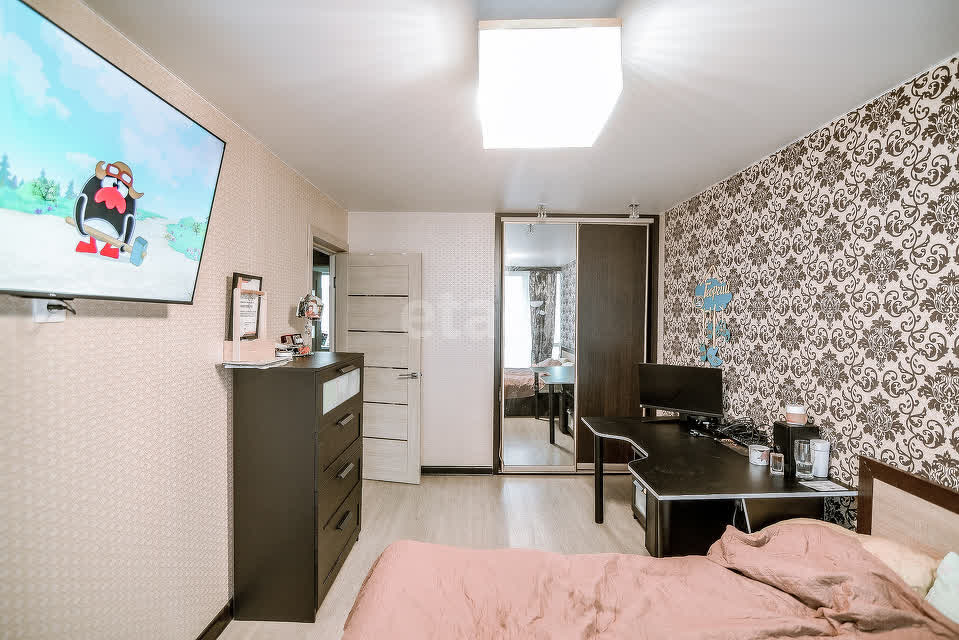 Продажа 4-комнатной квартиры, Южно-Сахалинск, Сахалинская область,  Южно-Сахалинск