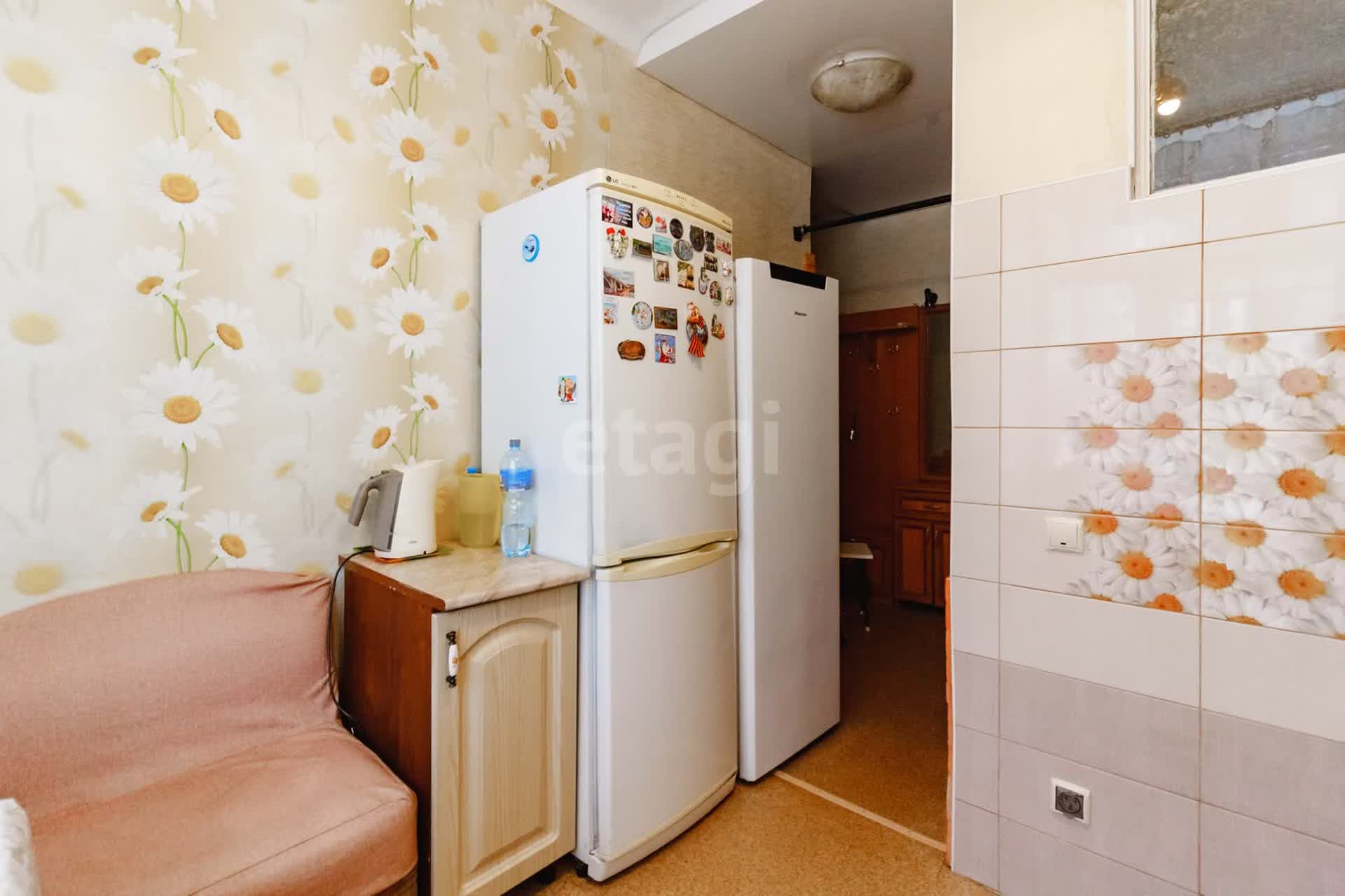 Продажа 2-комнатной квартиры, Комсомольск-на-Амуре, Калинина,  13