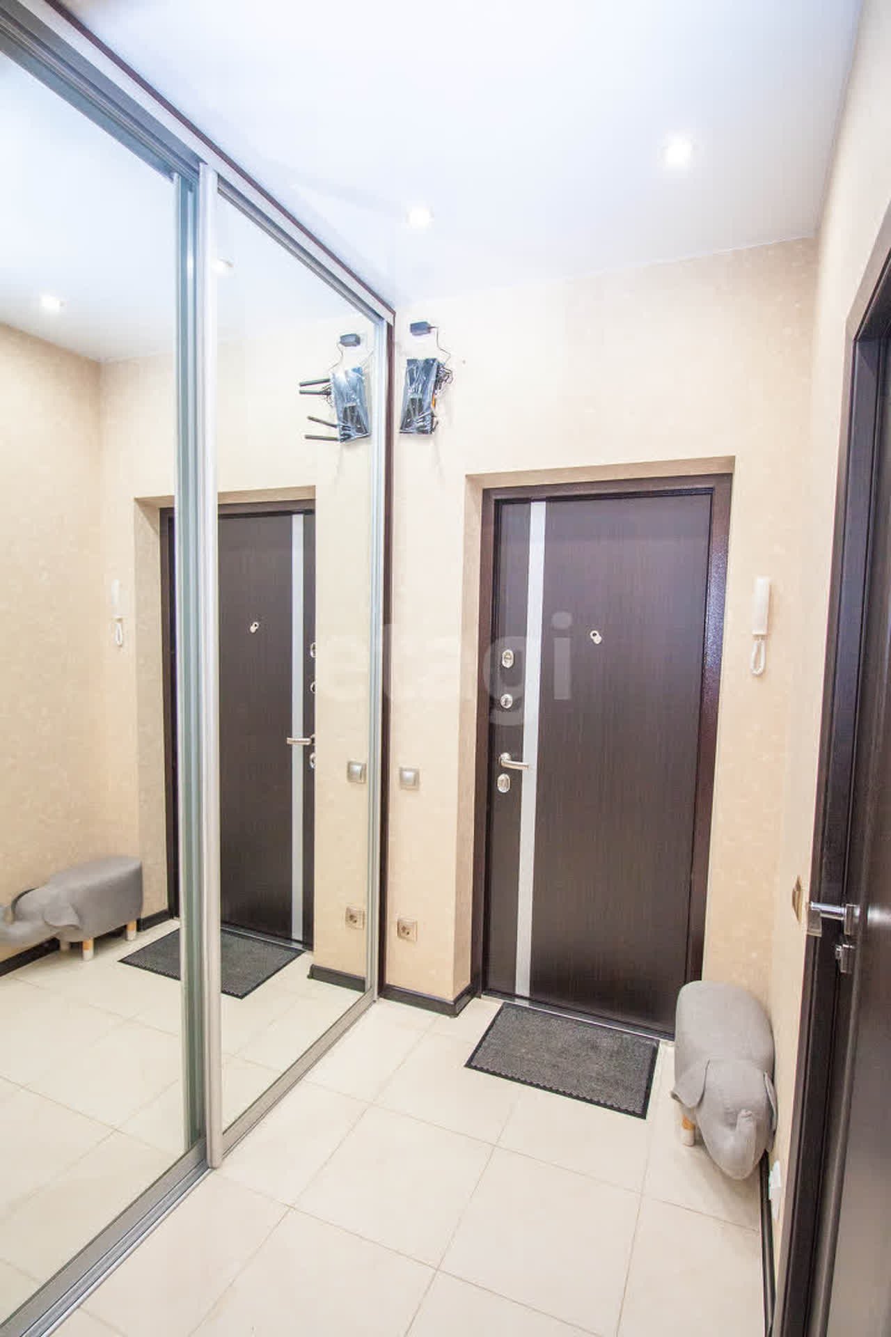 Продажа 2-комнатной квартиры, Южно-Сахалинск, Сахалинская область,  Южно-Сахалинск