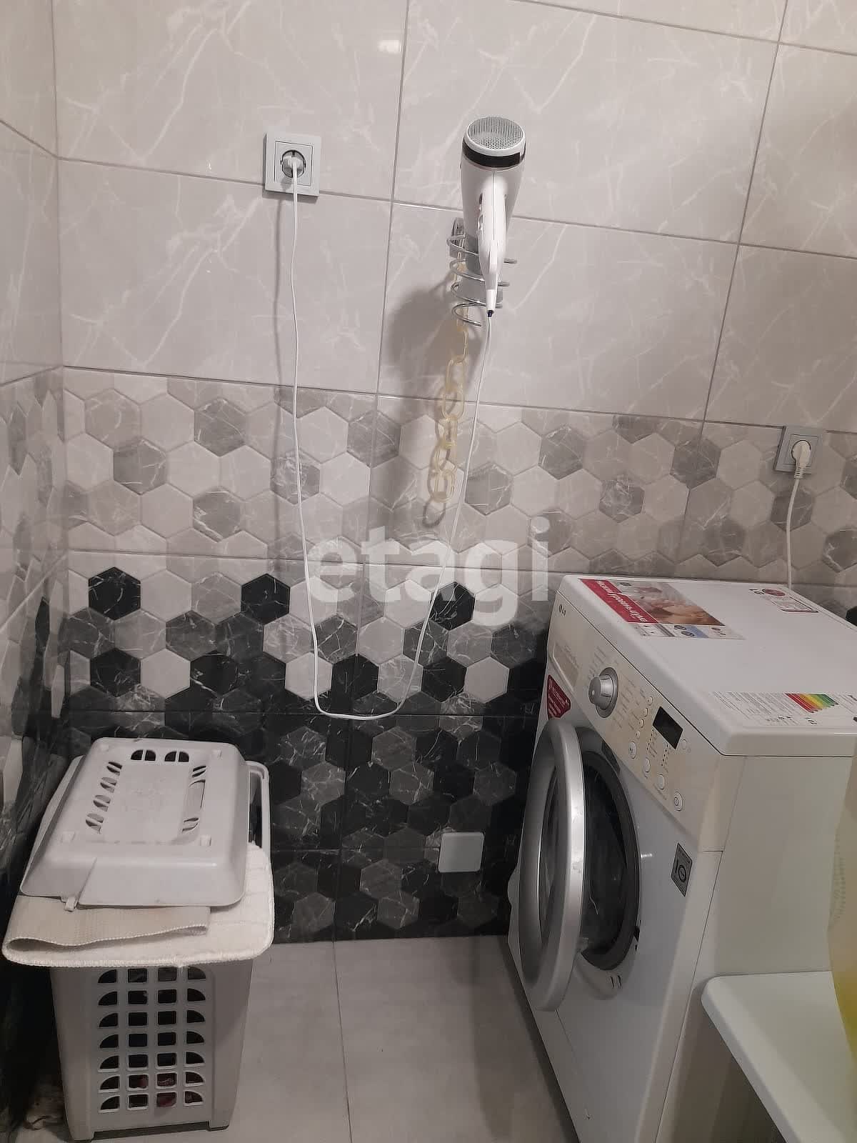 Продажа 2-комнатной квартиры, Южно-Сахалинск, Сахалинская область,  Южно-Сахалинск