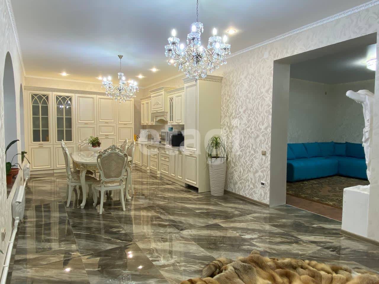 Продажа дома, 185м <sup>2</sup>, 8 сот., Улан-Удэ, Республика Бурятия,  Октябрьский