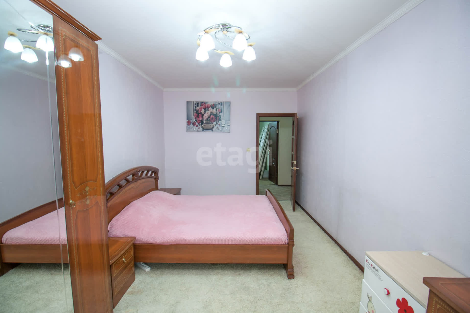 Продажа 4-комнатной квартиры, Южно-Сахалинск, Сахалинская область,  Южно-Сахалинск