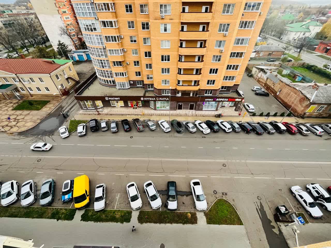 Продажа 1-комнатной квартиры, Майкоп, Советская,  184