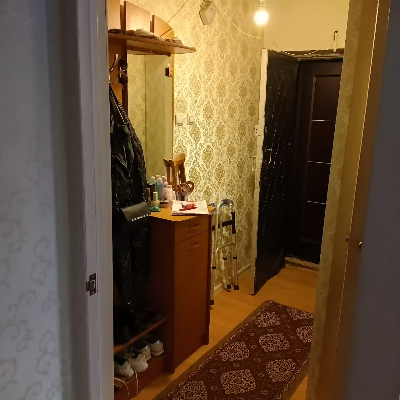 Продажа 2-комнатной квартиры, Комсомольск-на-Амуре, Зейская,  21