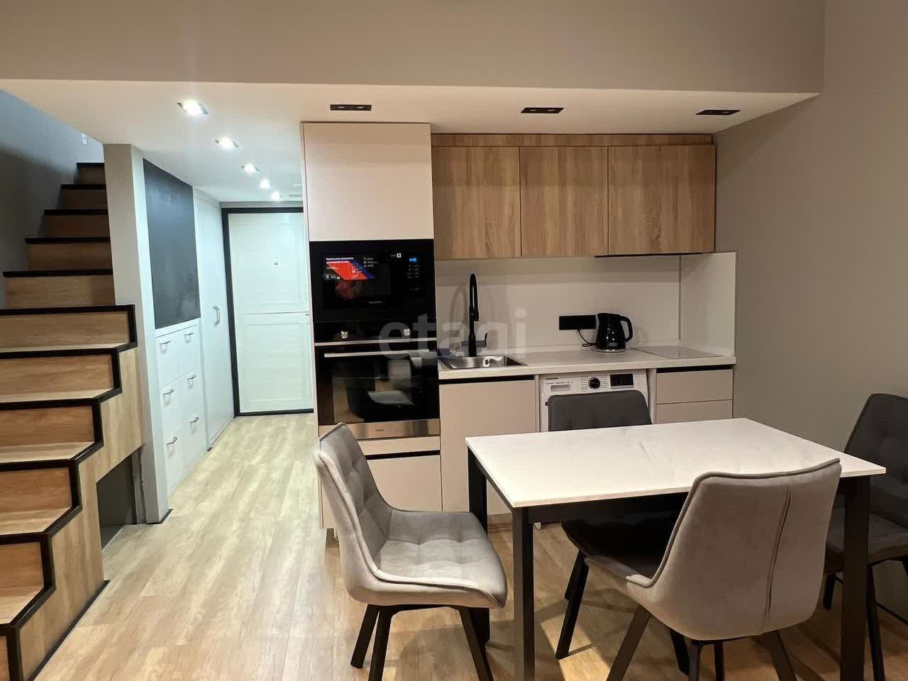 Продажа 2-комнатной квартиры, Южно-Сахалинск, Сахалинская область,  Южно-Сахалинск