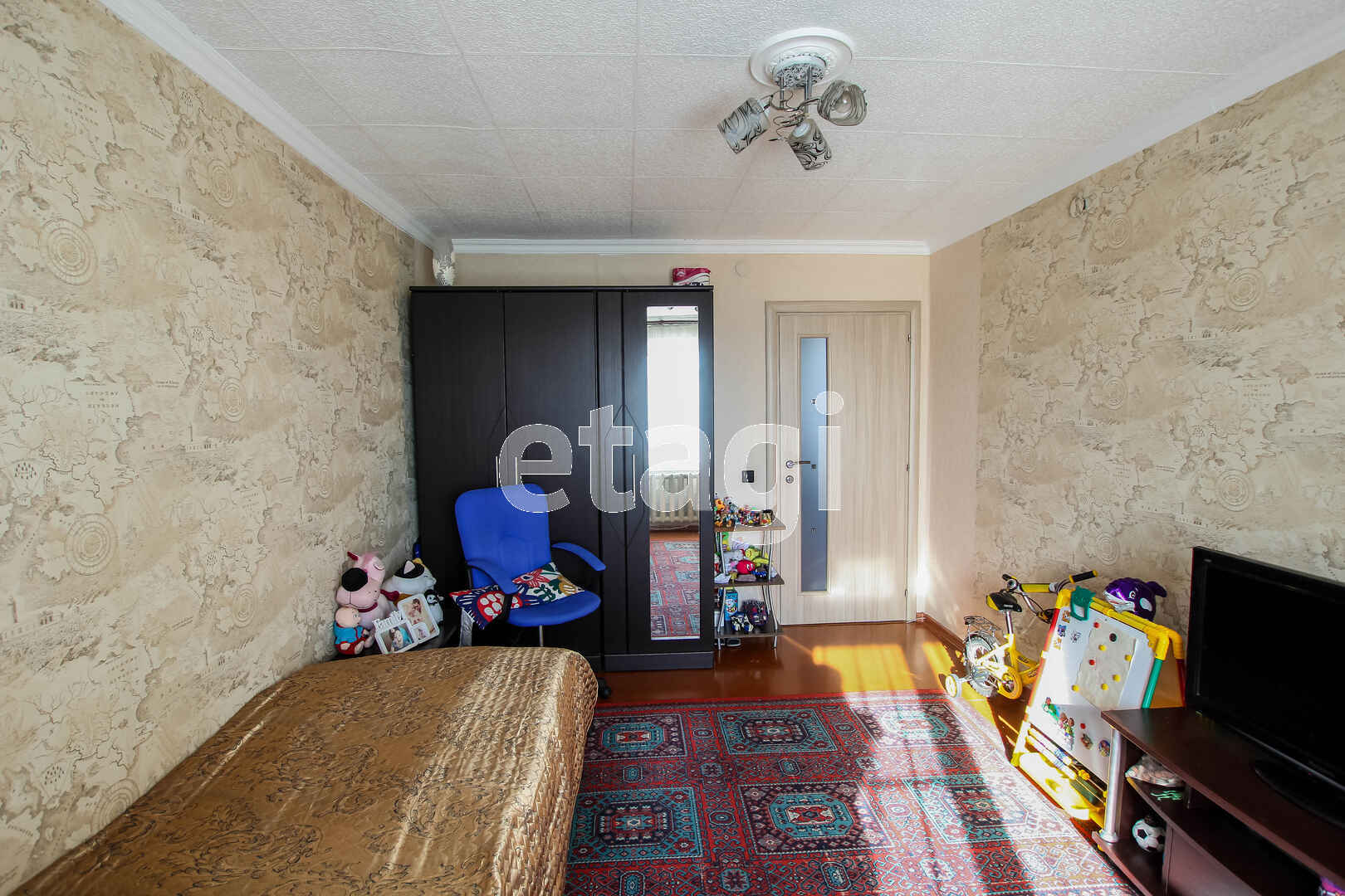 Продажа 4-комнатной квартиры, Улан-Удэ, Республика Бурятия,  Улан-Удэ