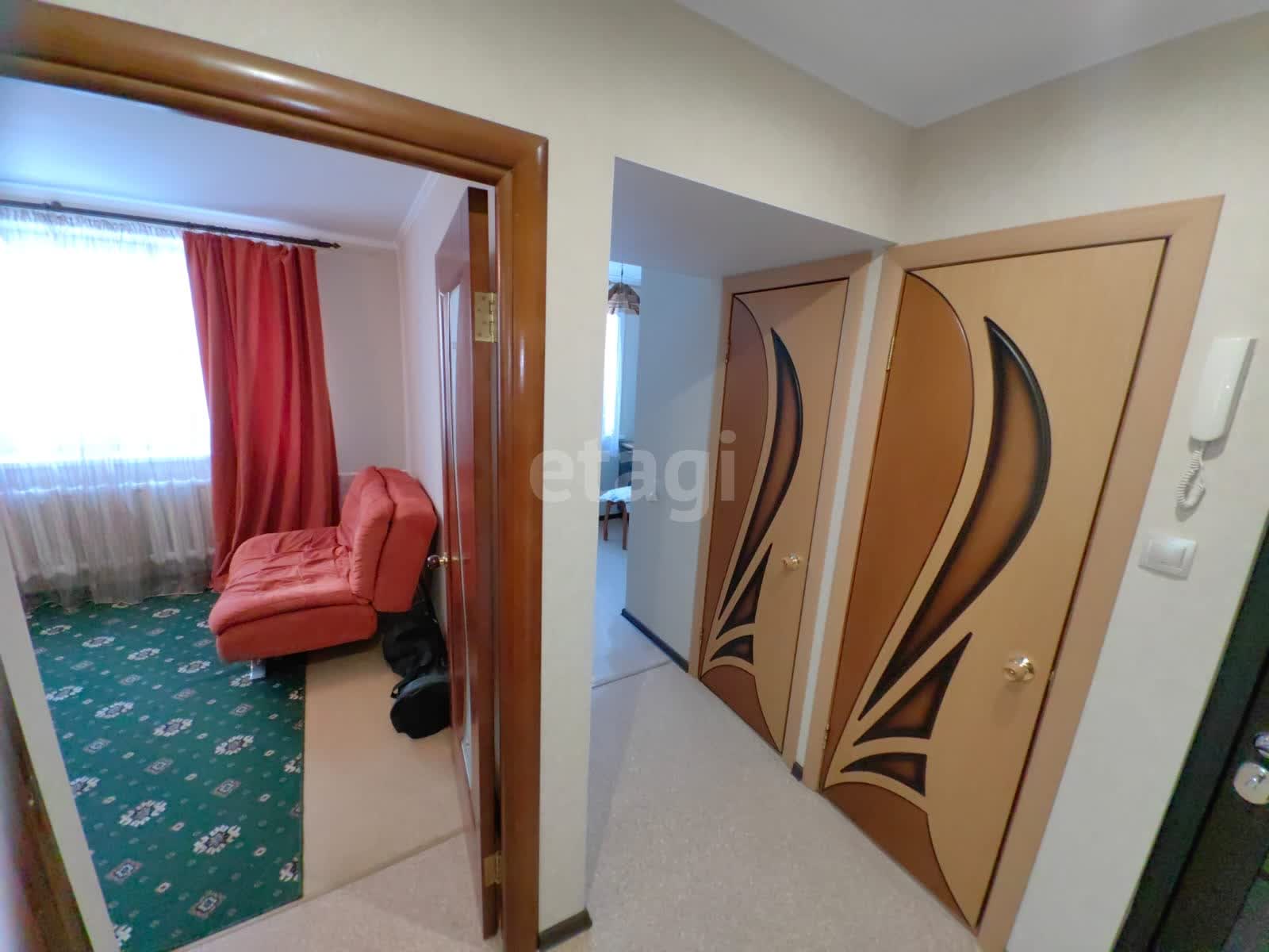 Продажа 2-комнатной квартиры, Южно-Сахалинск, Сахалинская область,  Южно-Сахалинск