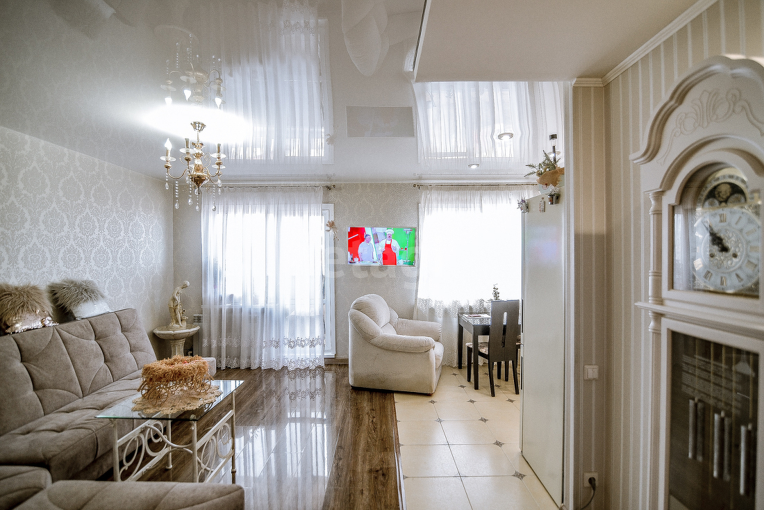 Продажа 2-комнатной квартиры, Южно-Сахалинск, Сахалинская область,  Южно-Сахалинск