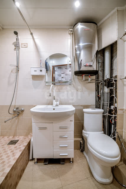 Продажа 2-комнатной квартиры, Южно-Сахалинск, Сахалинская область,  Южно-Сахалинск