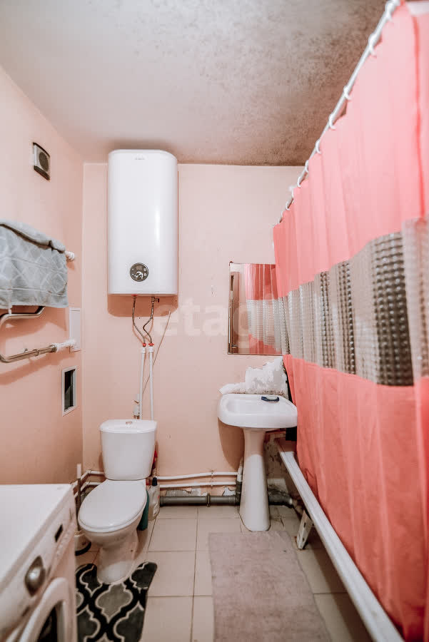 Продажа 2-комнатной квартиры, Южно-Сахалинск, Сахалинская область,  Южно-Сахалинск