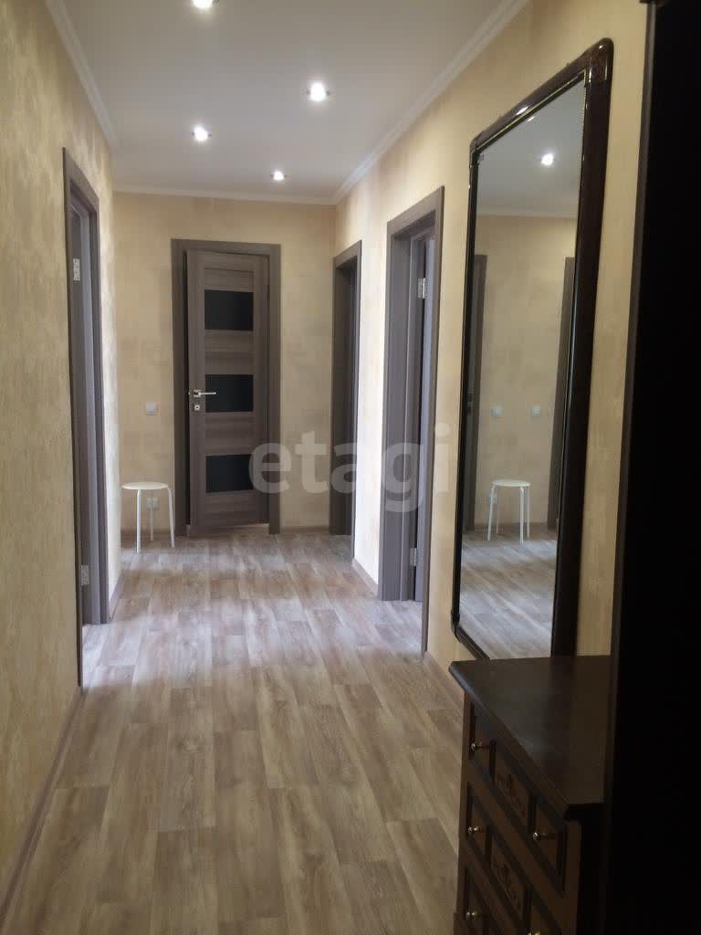 Продажа 4-комнатной квартиры, Южно-Сахалинск, Сахалинская область,  Южно-Сахалинск