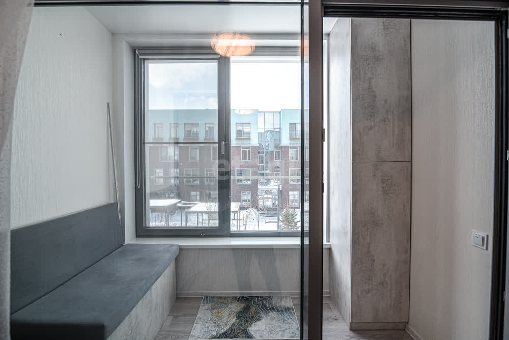 Продажа 2-комнатной квартиры, Южно-Сахалинск, Сахалинская область,  Южно-Сахалинск