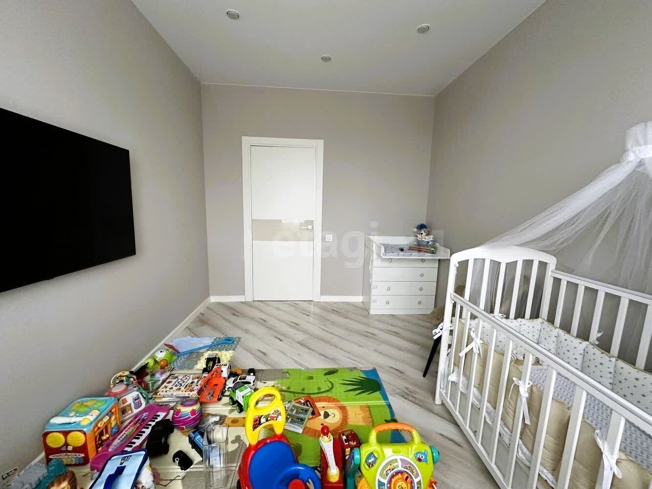 Продажа 2-комнатной квартиры, Южно-Сахалинск, Сахалинская область,  Южно-Сахалинск