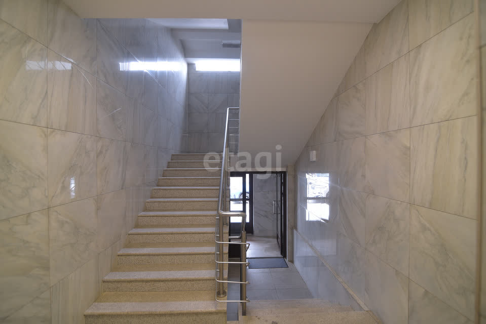 Продажа 2-комнатной квартиры, Южно-Сахалинск, Сахалинская область,  Южно-Сахалинск