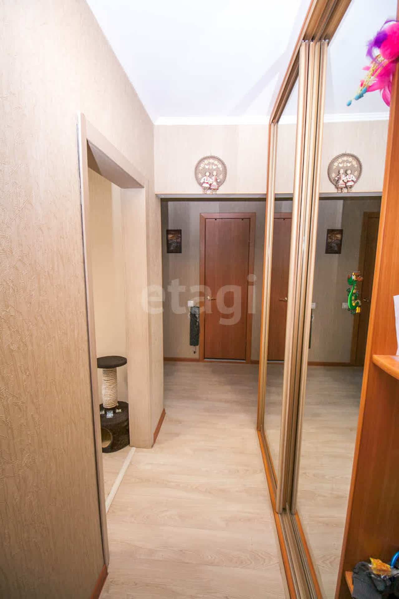 Продажа 2-комнатной квартиры, Южно-Сахалинск, Сахалинская область,  Южно-Сахалинск