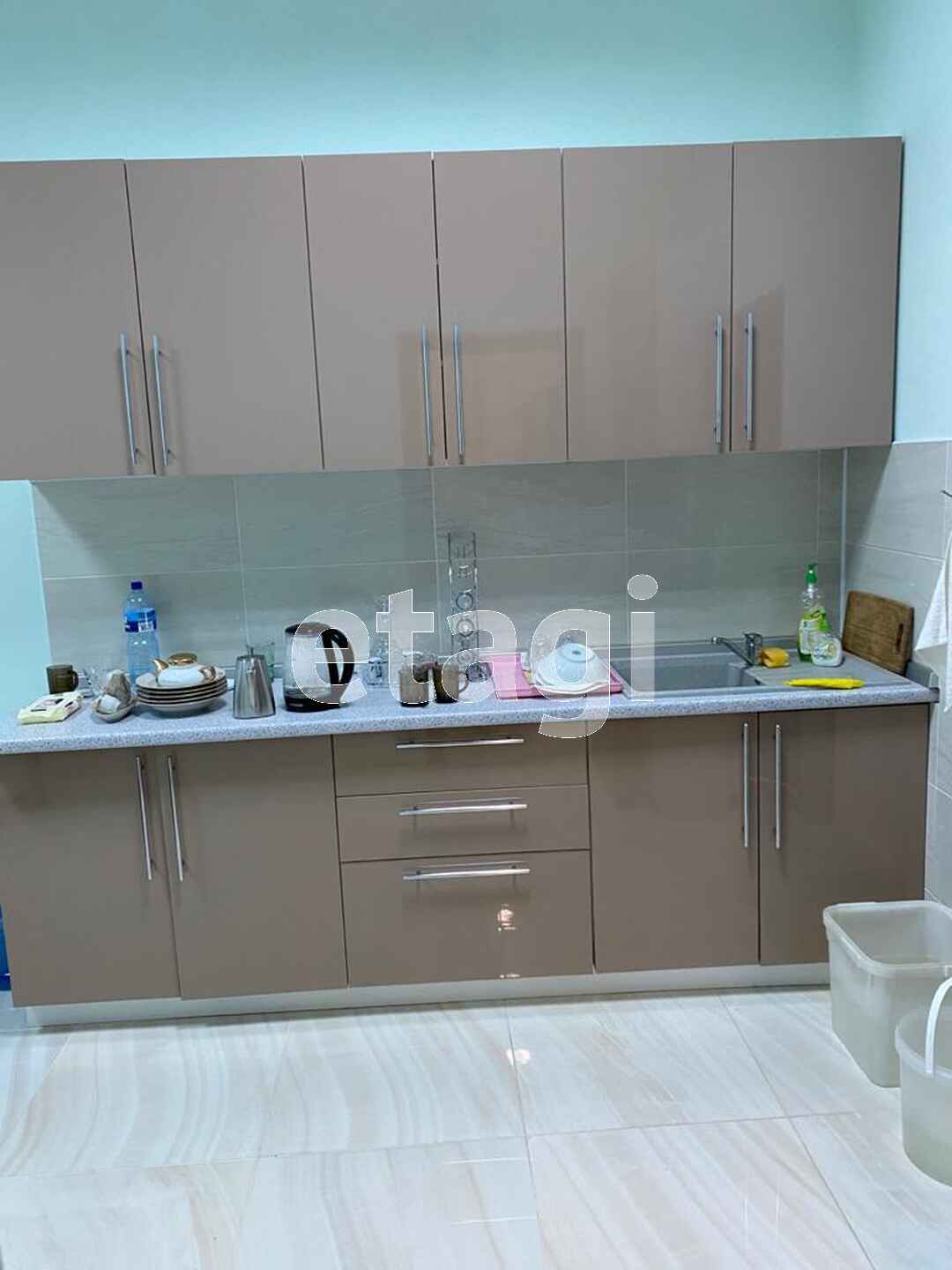 Продажа коммерческой недвижимости, 100м <sup>2</sup>, Южно-Сахалинск, Сахалинская область,  Южно-Сахалинск