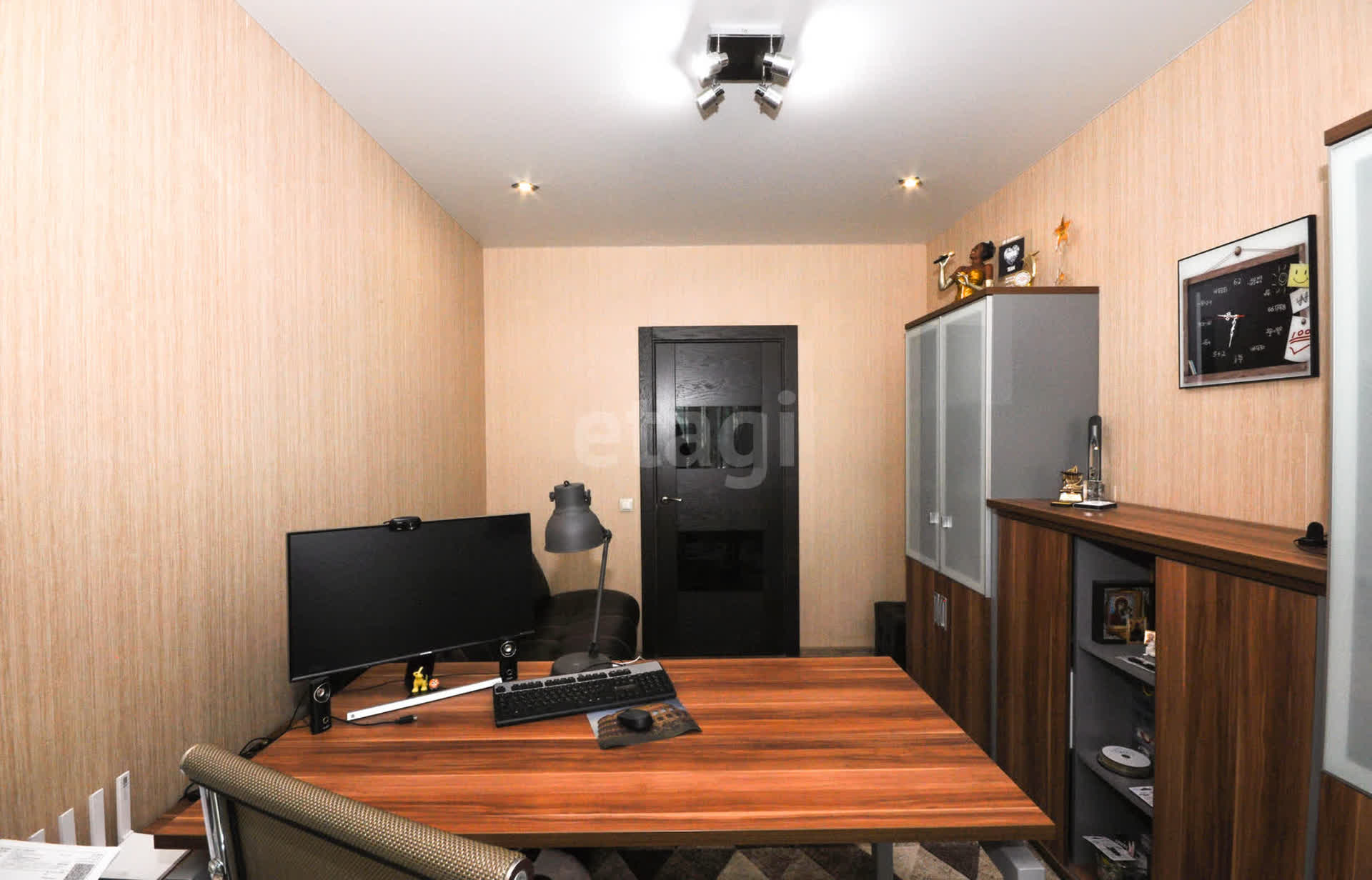 Продажа 2-комнатной квартиры, Южно-Сахалинск, Сахалинская область,  Южно-Сахалинск