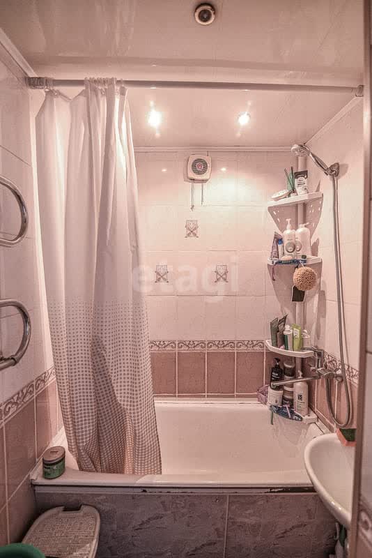 Продажа 4-комнатной квартиры, Южно-Сахалинск, Сахалинская область,  Южно-Сахалинск