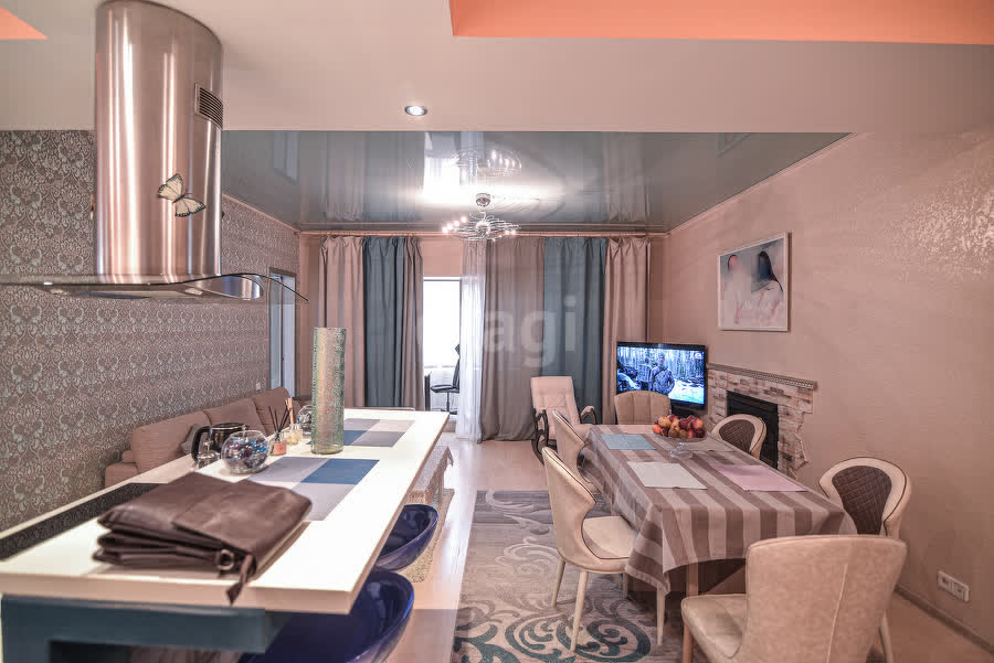 Продажа 3-комнатной квартиры, Южно-Сахалинск, Сахалинская область,  Южно-Сахалинск