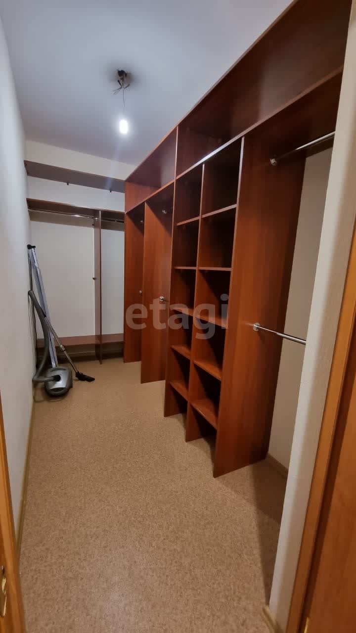 Продажа 3-комнатной квартиры, Южно-Сахалинск, Сахалинская область,  Южно-Сахалинск