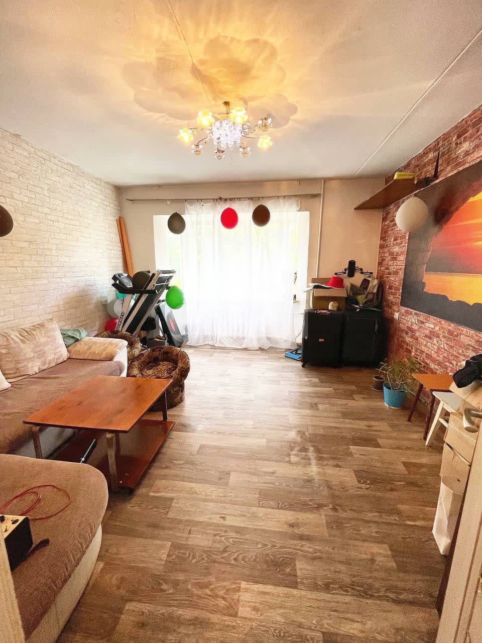 Продажа 2-комнатной квартиры, Южно-Сахалинск, Сахалинская область,  Южно-Сахалинск