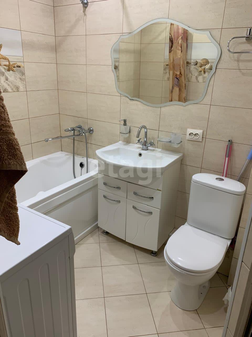 Продажа 2-комнатной квартиры, Южно-Сахалинск, Сахалинская область,  Южно-Сахалинск