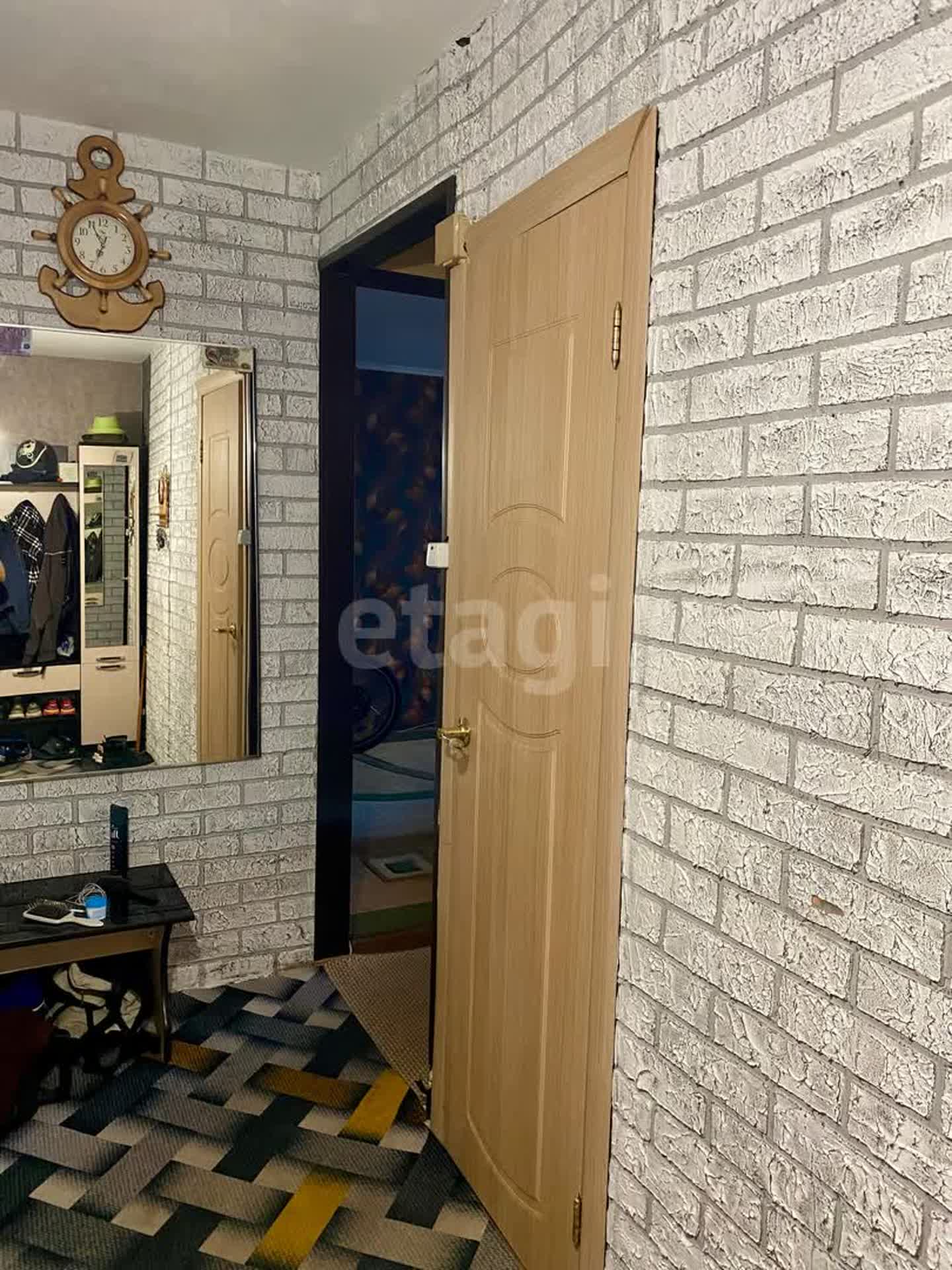 Продажа 2-комнатной квартиры, Южно-Сахалинск, Сахалинская область,  Южно-Сахалинск