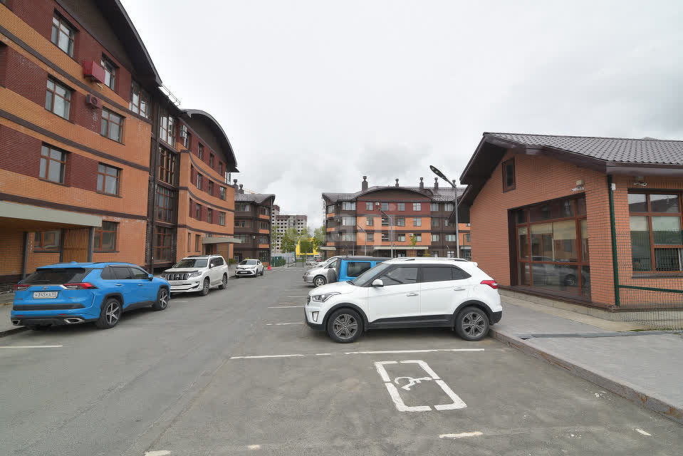 Продажа 2-комнатной квартиры, Южно-Сахалинск, Сахалинская область,  Южно-Сахалинск