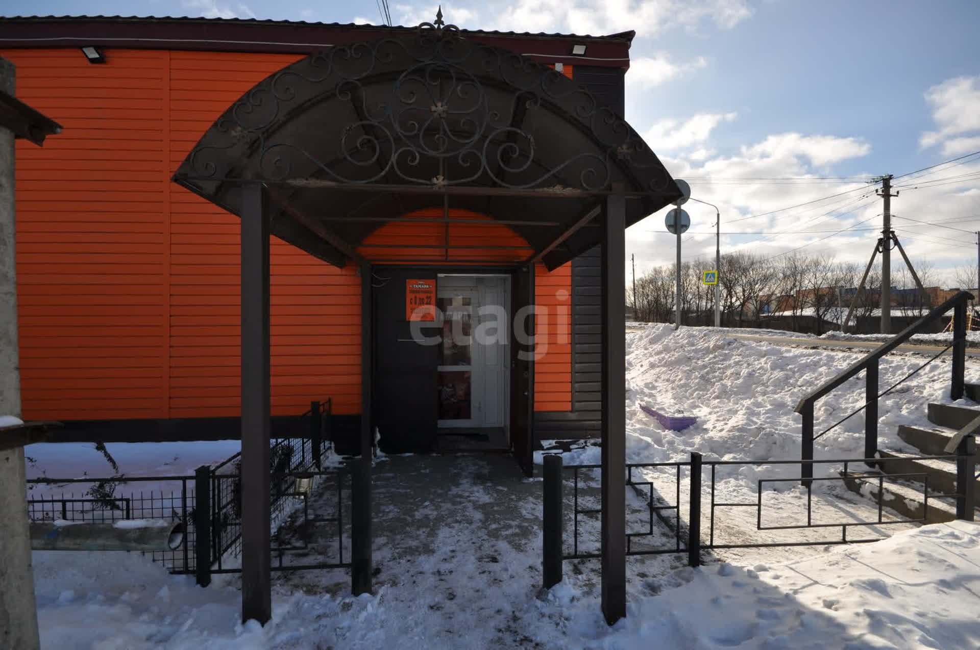 Продажа коммерческой недвижимости, 108м <sup>2</sup>, Южно-Сахалинск, Сахалинская область,  Южно-Сахалинск