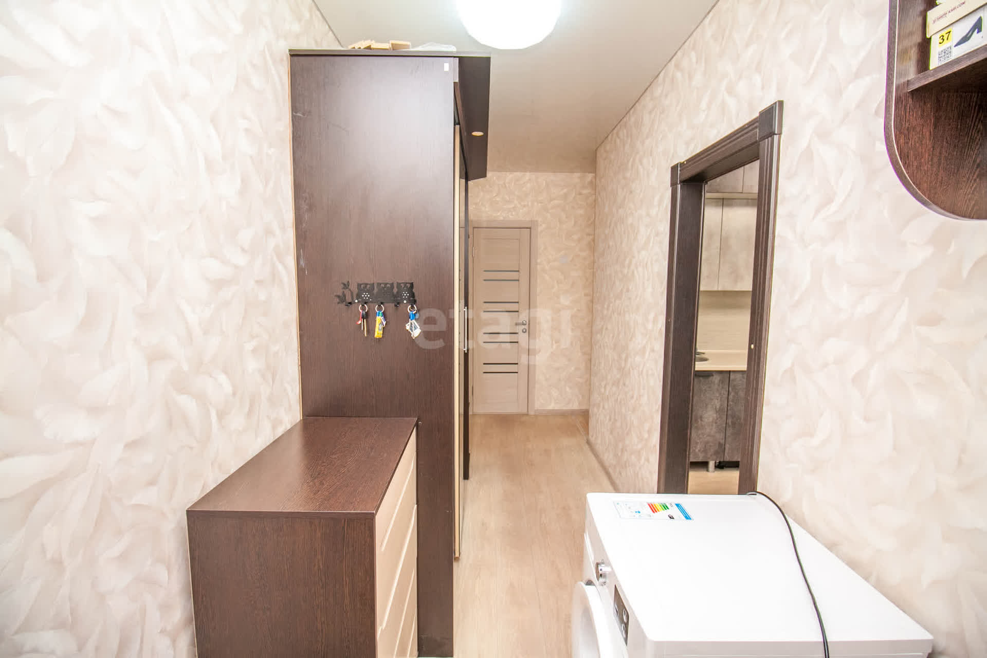 Продажа 2-комнатной квартиры, Южно-Сахалинск, Сахалинская область,  Южно-Сахалинск