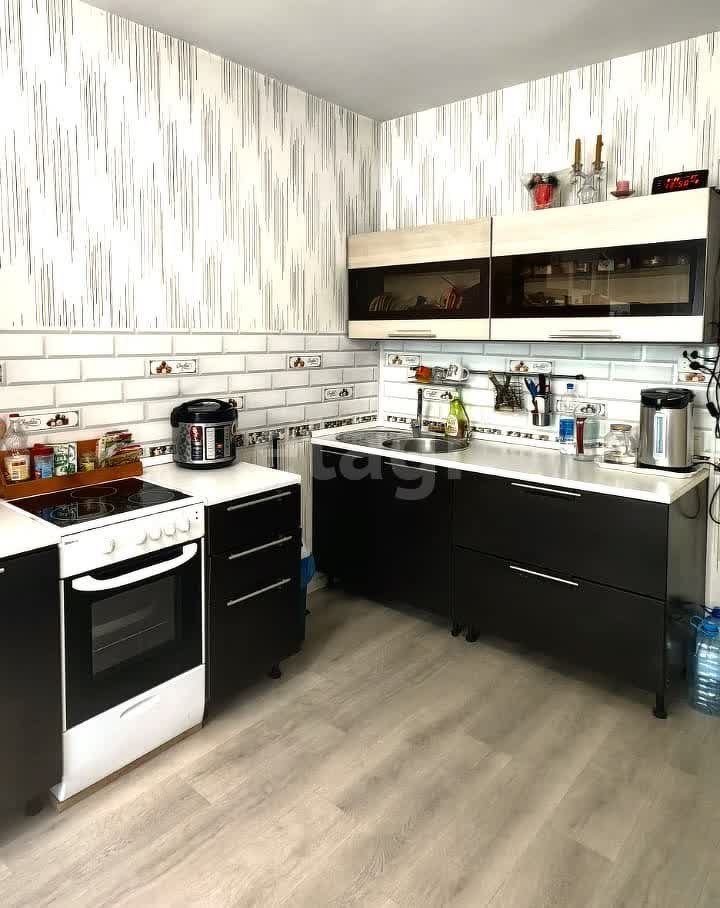 Продажа 2-комнатной квартиры, Южно-Сахалинск, Сахалинская область,  Южно-Сахалинск