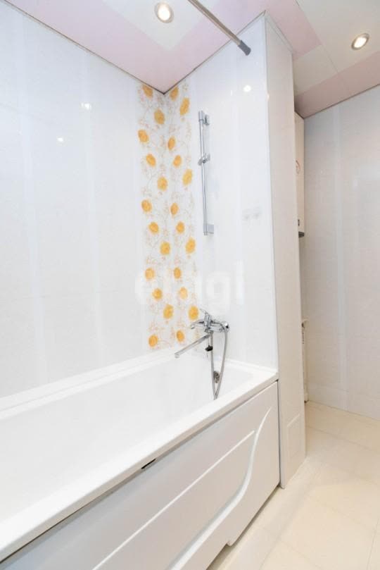 Продажа 4-комнатной квартиры, Южно-Сахалинск, Сахалинская область,  Южно-Сахалинск