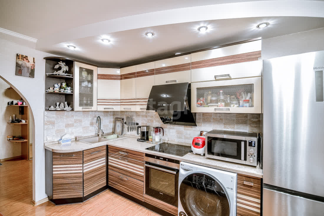 Продажа 2-комнатной квартиры, Южно-Сахалинск, Сахалинская область,  Южно-Сахалинск