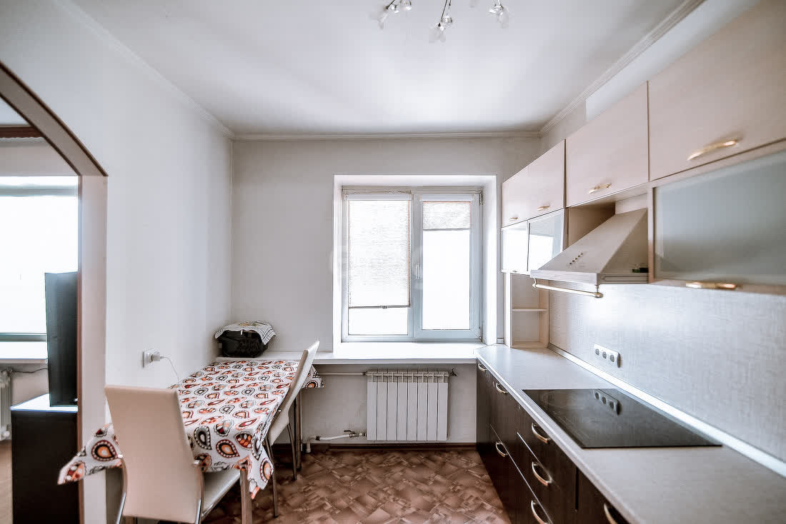 Продажа 3-комнатной квартиры, Южно-Сахалинск, Сахалинская область,  Южно-Сахалинск