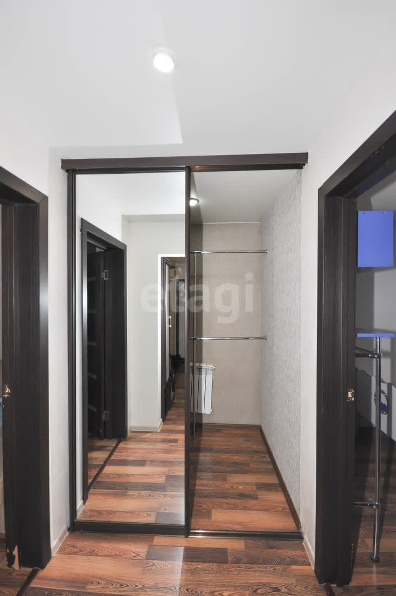 Продажа 2-комнатной квартиры, Южно-Сахалинск, Сахалинская область,  Южно-Сахалинск