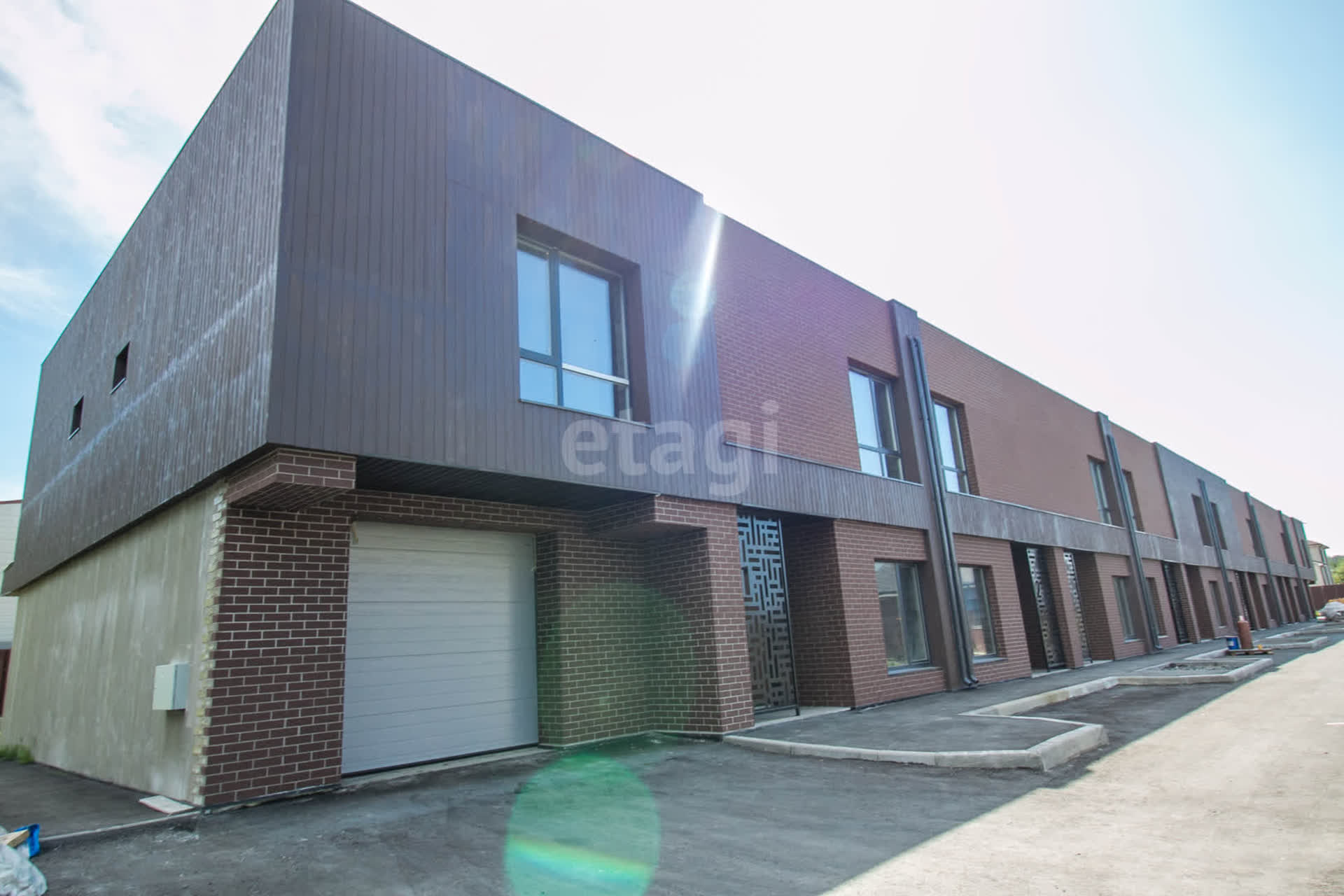 Продажа 4-комнатной квартиры, Южно-Сахалинск, Сахалинская область,  Южно-Сахалинск