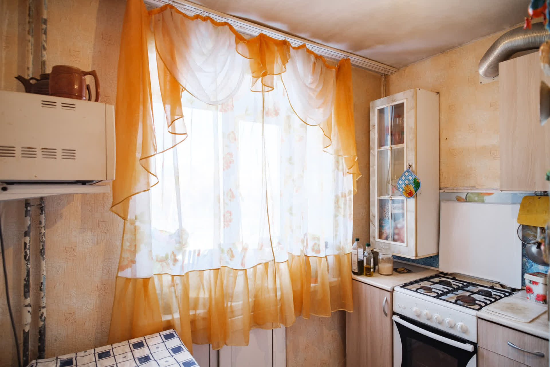 Продажа 2-комнатной квартиры, Комсомольск-на-Амуре, Гамарника,  20