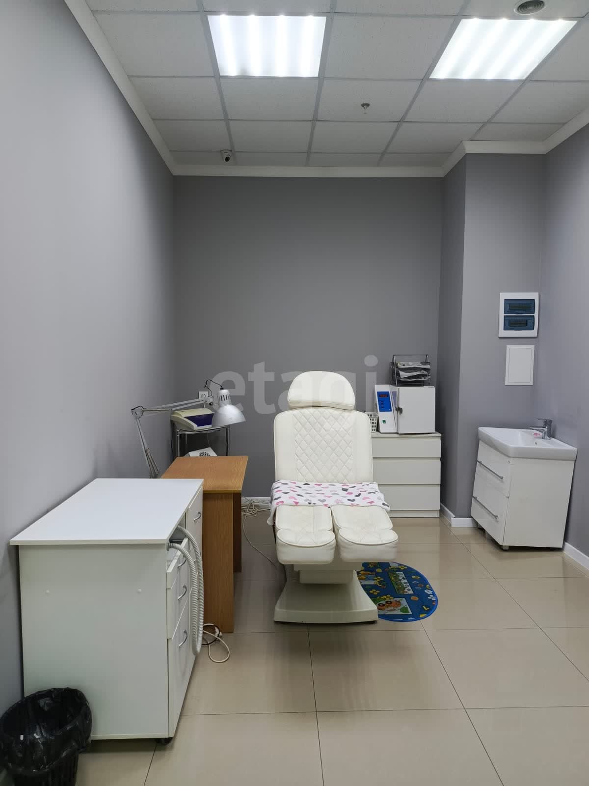 Продажа коммерческой недвижимости, 95м <sup>2</sup>, Южно-Сахалинск, Сахалинская область,  Южно-Сахалинск