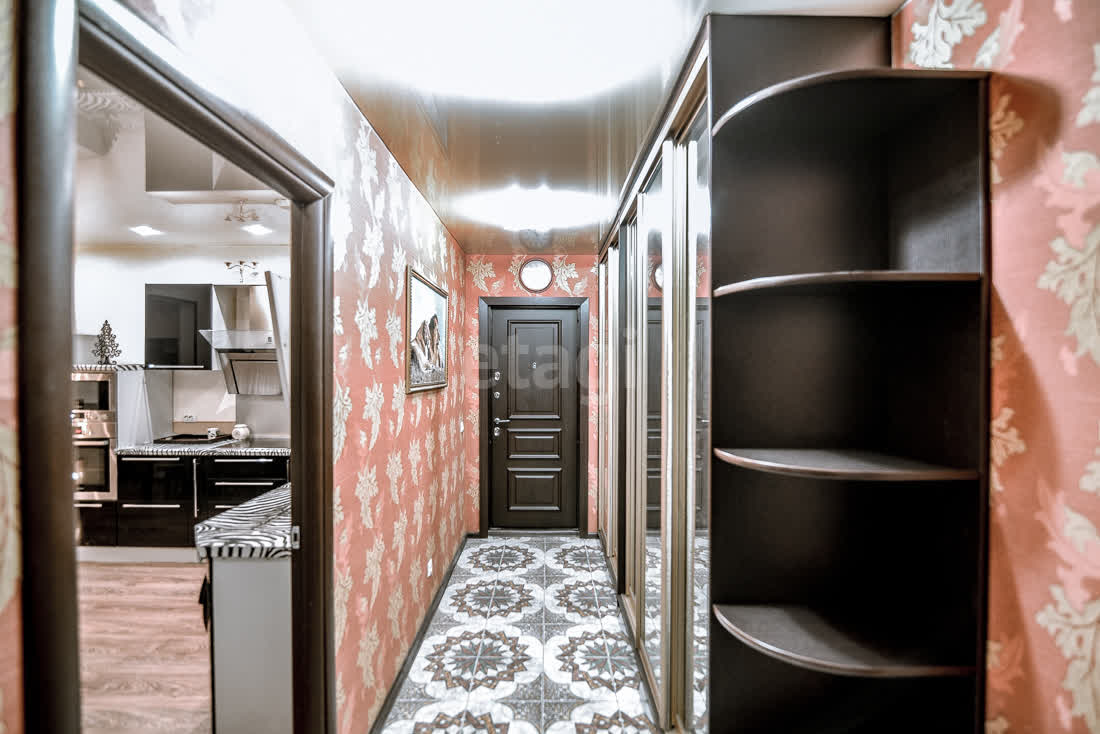 Продажа 2-комнатной квартиры, Южно-Сахалинск, Сахалинская область,  Южно-Сахалинск